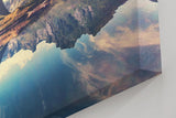 Sinus Art Wandbild 120x80cm Berge und Himmel spiegeln sich perfekt in einem ruhigen klaren See vor beeindruckender Kulisse