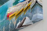 Sinus Art Wandbild 120x80cm Bergsee mit Kanus vor atemberaubender Bergkulisse für inspirierende Raumwirkung