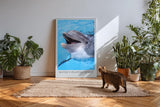 Paul Sinus Kunstdruck 40x60cm Water's Playful Spirit – Fröhlicher Delfin im klaren Wasser in lebendiger Nahaufnahme
