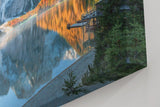 Sinus Art Wandbild 120x80cm Spiegelglatter See vor verschneiten Bergen und herbstlich gefärbtem Wald