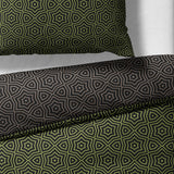 Sinus Art Mikrofaser Bettwäsche 135x200 cm + 80x80 cm – Wendedesign in Schwarz & Olivgrün mit inspiriertem Sternmuster, pflegeleicht & allergikerfreundlich