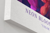 Paul Sinus Wandbild in 40x60cm Neon Bloom – leuchtende Pflanzenblätter in intensiven Neonfarben für moderne Raumgestaltung
