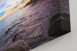 Sinus Art Wandbild 120x80cm Dramatisch ruhige Szene einer felsigen Küste bei Sonnenuntergang in pastelligen Tönen