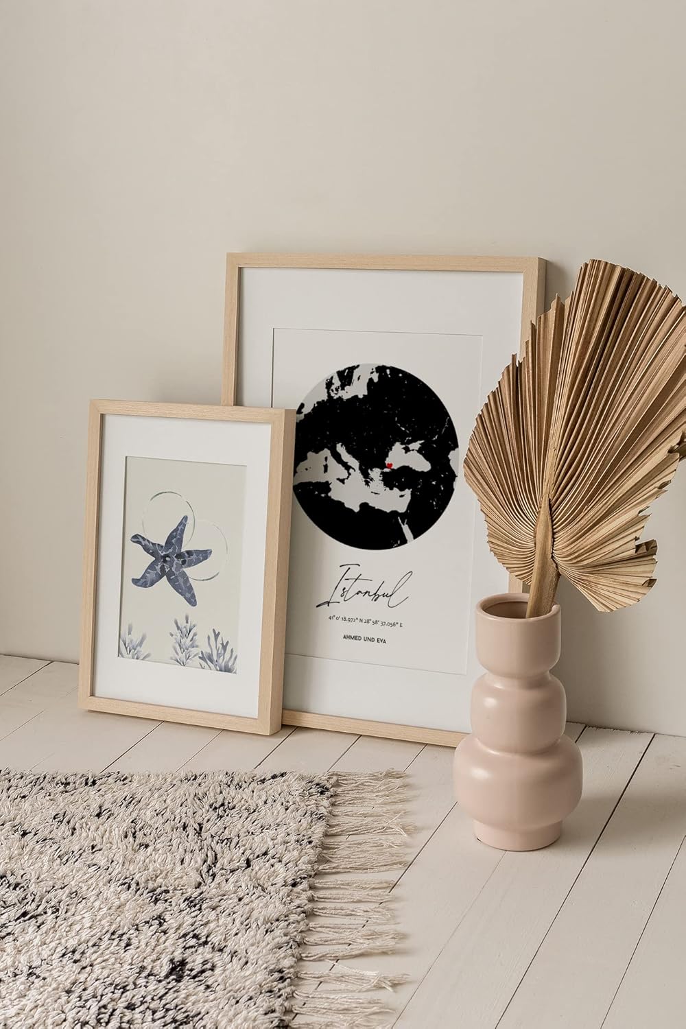 Paul Sinus Bilderrahmen einzigartig mit deinen GPS Koordinaten und Namen. 30cm x 42cm Holz Wechselrahmen mit Glas und Passepartout. anpassbare Geschenkidee. (Ohne Rahmen)