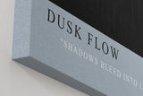 Paul Sinus Wandbild in 40x60cm Dusk Flow – Abstraktes Kunstwerk mit fließendem Farbverlauf von Schwarz zu Weiß
