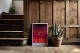 Paul Sinus Kunstdruck 40x60cm Center of Bloom – Makroaufnahme einer roten Blüte mit faszinierender Struktur und Tiefe