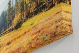Sinus Art Wandbild 120x80cm Idyllische Szene mit Bergsee, herbstlicher Wiese und Tannenwald für naturverbundene Räume