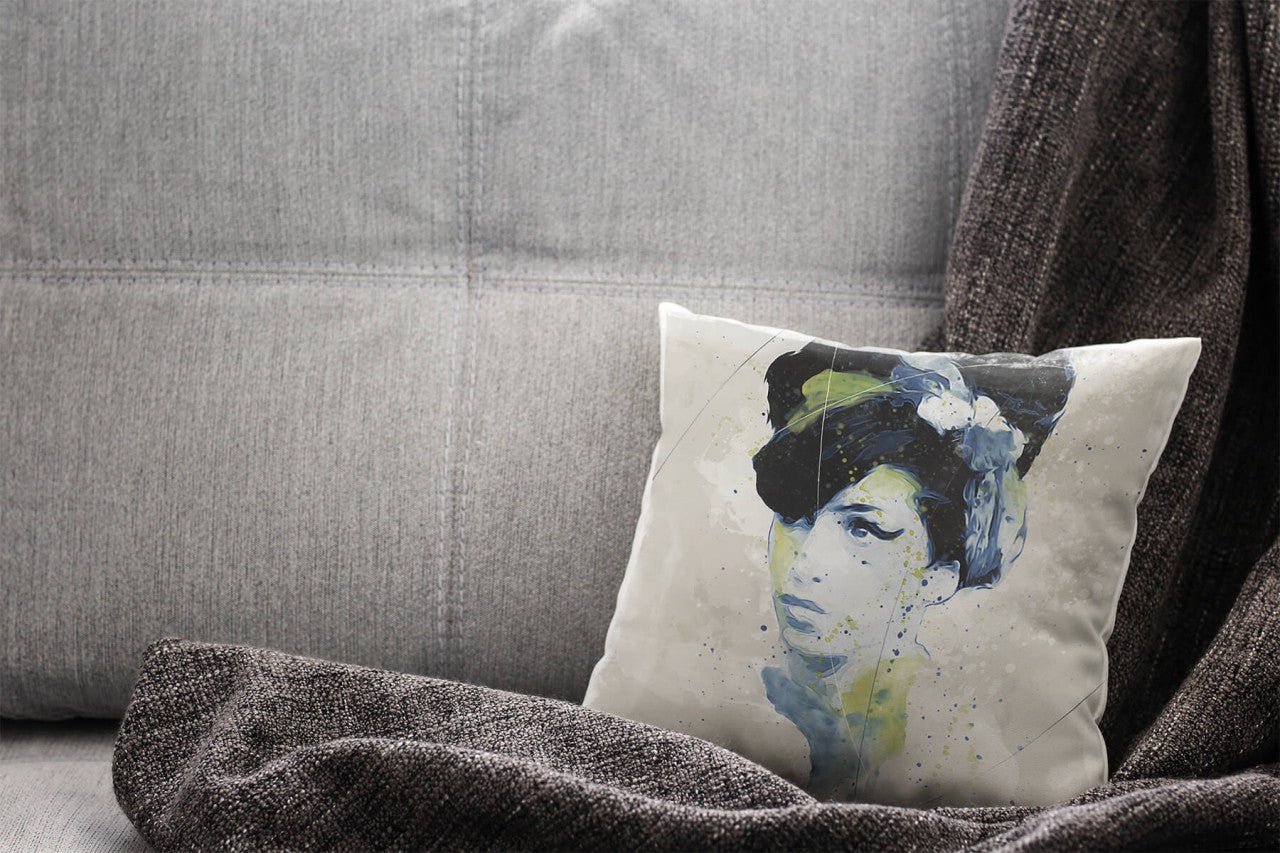 Amy_Winehouse8rF2P6GdYb9FB_1280x1280.jpg