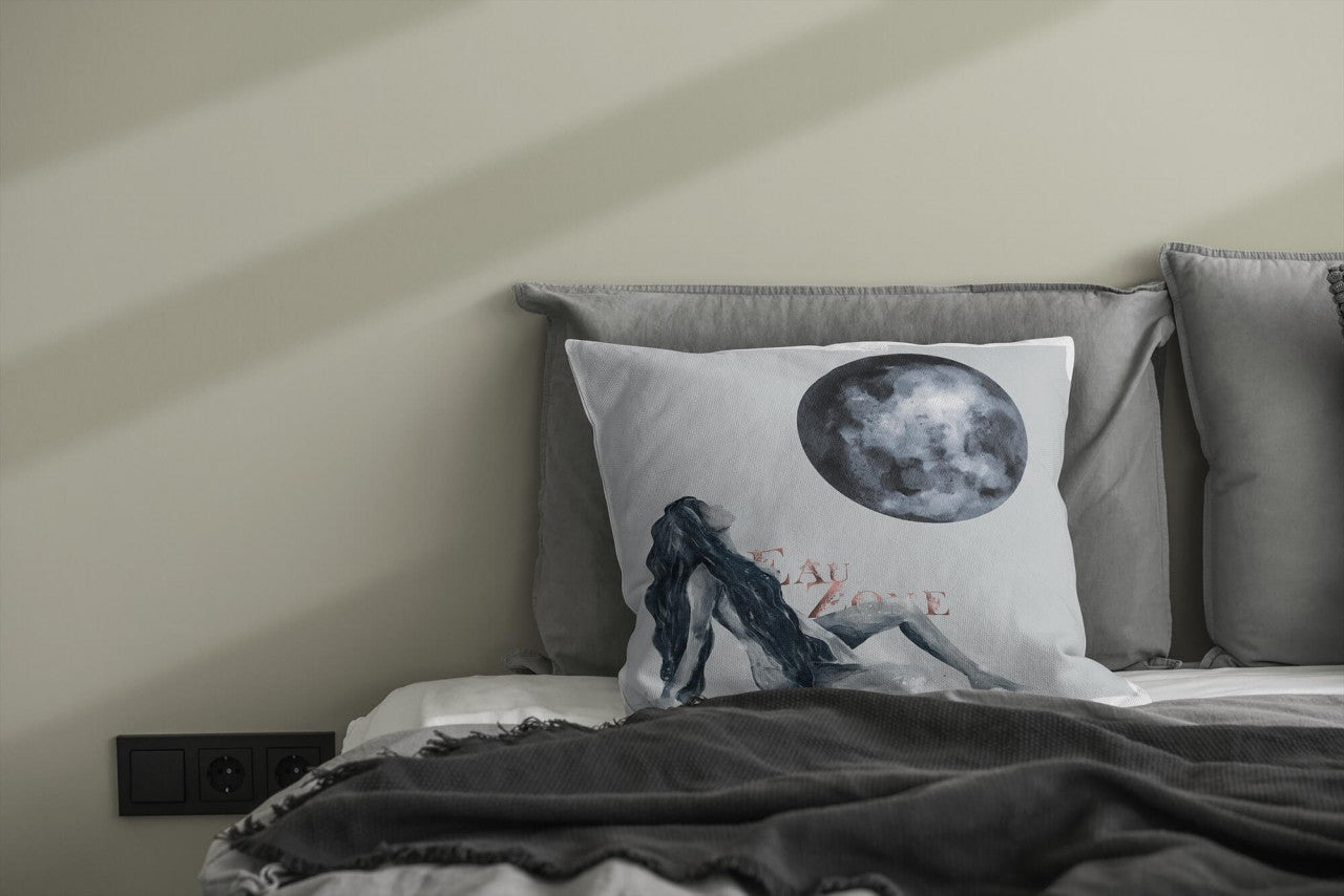 MoonChild_038yw27BeErk1HWi_1280x1280.jpg