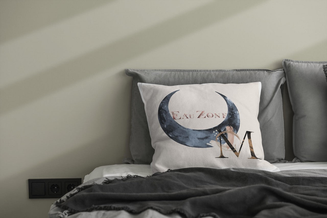 MoonChild_0405BfSahTgqCkO8_1280x1280.jpg