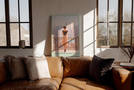 Paul Sinus Wandbild in 40x60cm A Daydream in New York – Frau auf Balkon mit Blick auf Skyline im sanften Licht, romantisches Stadtmotiv