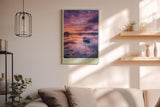 Paul Sinus Wandbild in 40x60cm Boot im Hafen bei Sonnenuntergang mit violett-pinkfarbenem Himmel und ruhigem Wasser