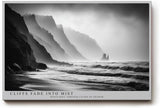 Paul Sinus Wandbild 120x80cm Cliffs Fade into Mist dramatische schwarz weiß Küstenlandschaft mit Klippen und Meer moderne Natur Fotokunst Poster für Wohnzimmer Büro