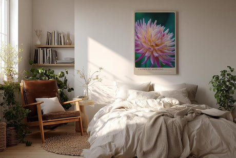 Paul Sinus Wandbild in 40x60cm Crown of Morning – leuchtendes Blütenporträt mit zarten Tautropfen in warmen Farbtönen für frische Wohnakzente