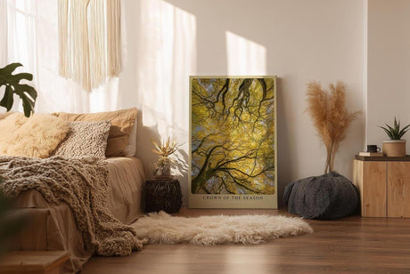 Paul Sinus Wandbild in 40x60cm Crown of the Season Goldgelbes Blätterdach aus der Froschperspektive mit verwobenen Ästen für herbstliche Raumgestaltung