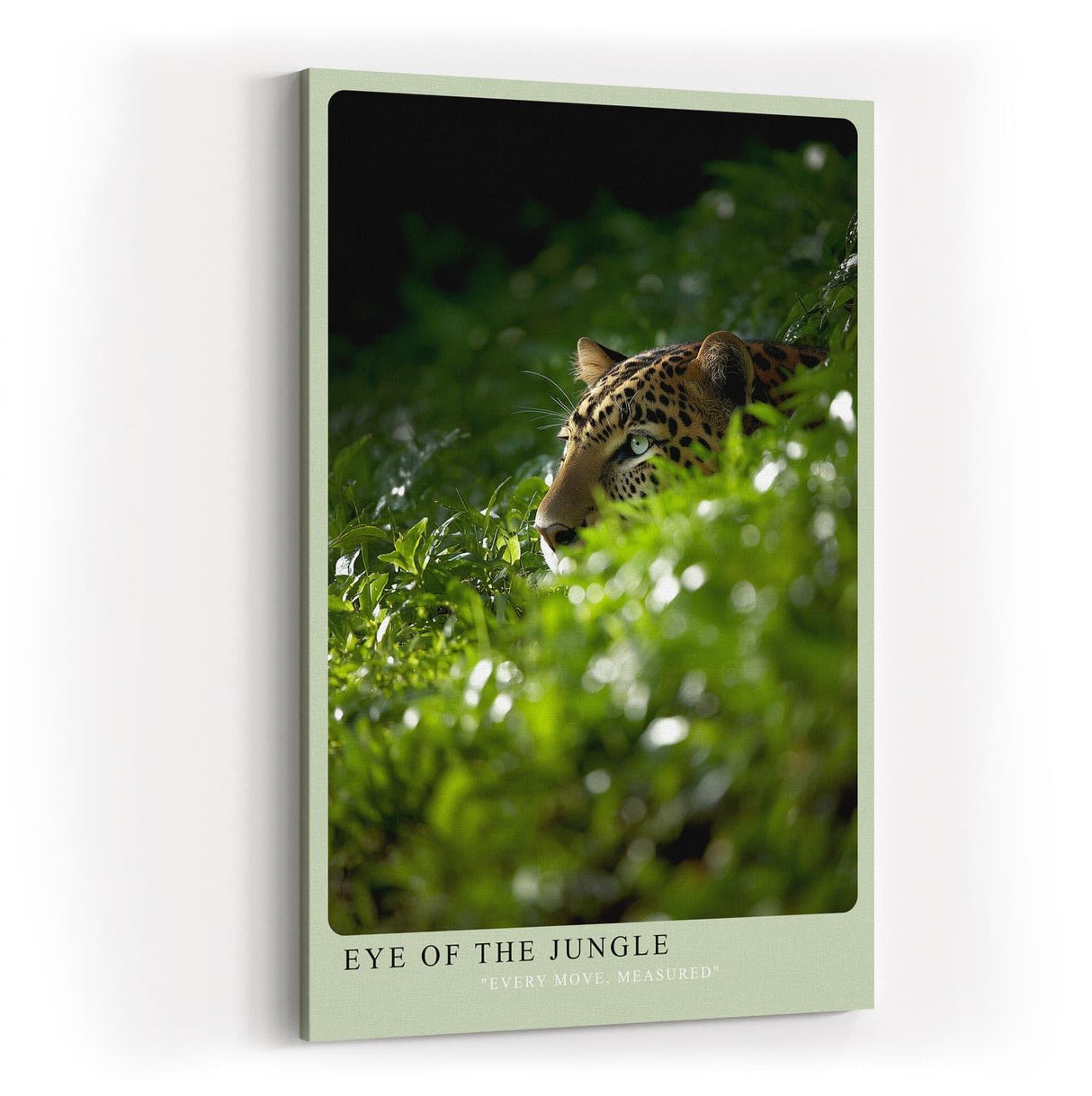 Paul Sinus Wandbild in 40x60cm Eye of the Jungle – Leopard im dichten Grün, seitlich aus dem Schatten auftauchend