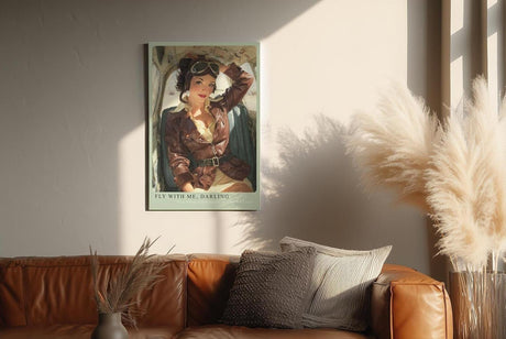 Paul Sinus Wandbild in 40x60cm Fly With Me, Darling – Pin-up-Pilotin im Cockpit mit Lederjacke und Fliegerbrille