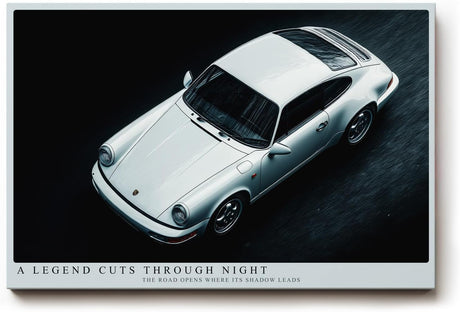 Paul Sinus Wandbild 120x80cm Klassischer weisser Sportwagen in Nachtaufnahme moderne Automobil Kunst