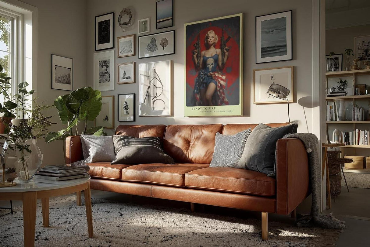 Paul Sinus Wandbild in 40x60cm Marilyn Monroe mit Gewehren und US-Flagge – glamouröses Pop-Art-Motiv mit rebellischer Note