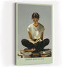 Paul Sinus Wandbild in 40x60cm Pages and Peace – Meditatives Porträt einer jungen Frau, sitzend auf Bücherstapeln im Schneidersitz und lesend, zeitgenössische Bilder in harmonischer Farbgebung
