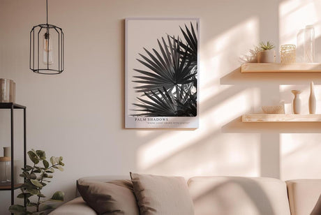 Paul Sinus Wandbild in 40x60cm Palm Shadows – Schwarz-weißes Palmenblattmotiv mit markanten Lichtund Schattenspielen
