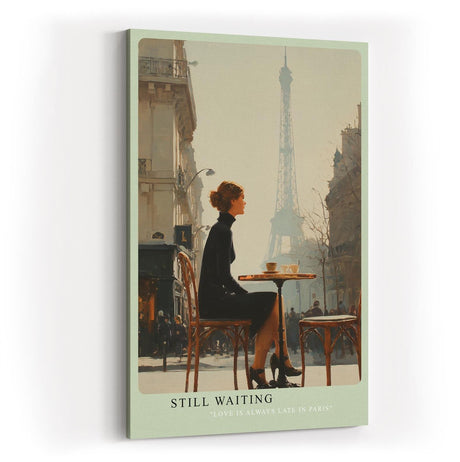 Paul Sinus Wandbild in 40x60cm Still Waiting – Romantische Szene einer Frau im schwarzen Kleid an einem Pariser Straßencafé mit Blick auf den Eiffelturm, moderne Bilder in warmen, weichen Farbtönen