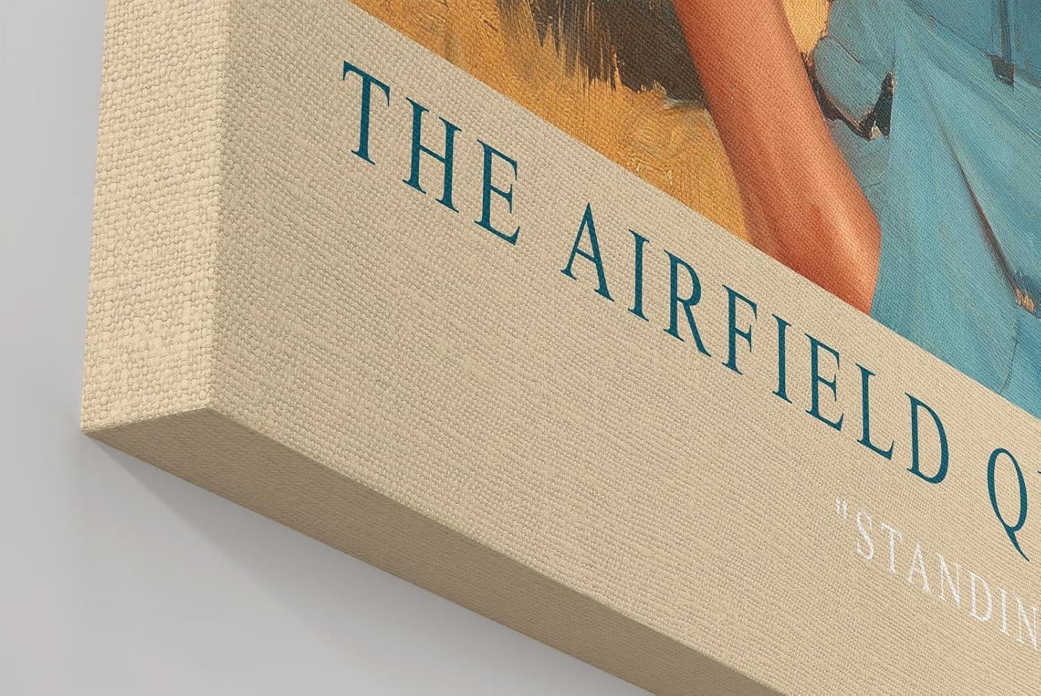 Paul Sinus Wandbild in 40x60cm The Airfield Queen mit selbstbewusster Frau im Retro-Stil vor gelbem Flugzeug für kraftvolle Wandgestaltung