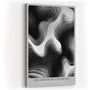 Paul Sinus Wandbild in 40x60cm The Depth of Contrast – Schwarz-weiße Reliefstruktur mit fließenden, organischen Linien und starker Licht-Schatten-Wirkung