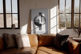 Paul Sinus Wandbild in 40x60cm The Divided Void – Abstrakte geometrische Form in Schwarz-Weiß