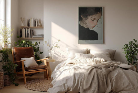 Paul Sinus Wandbild in 40x60cm The Quiet Inside – Ausdrucksstarkes Porträt einer jungen Frau mit sanft gesenktem Blick, Bilder in moderner Interpretation, edel und zeitlos für stilvolle Wohnräume