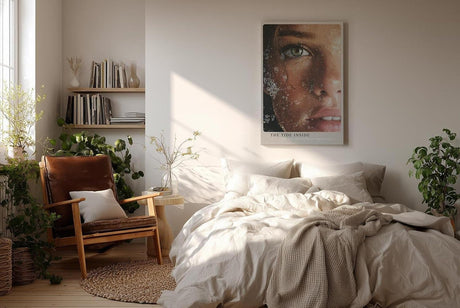 Paul Sinus Wandbild in 40x60cm The Tide Inside hyperrealistisches Porträt eines grünen Auges mit Wasser und Lichtreflexen