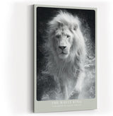 Paul Sinus Wandbild in 40x60cm The White King Weißer Löwe in frontaler Pose mit Wasserbewegung in monochromer Darstellung