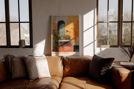Paul Sinus Wandbild in 40x60cm Walls of Summer – Sonnendurchflutete Hausfassade mit mediterranem Balkon und impressionistischen Farbakzenten