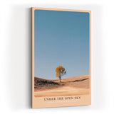 Paul Sinus Wandbild in 40x60cm einzelner Baum auf weiter Landschaft unter blauem Himmel – minimalistisches Naturmotiv für moderne Wohnräume