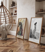 Paul Sinus Leinwandbild 60x90cm Baltic Sea Germany Leinwandbild elegante Frau am Strand in Schwarz-Weiß poetische Küstenstimmung