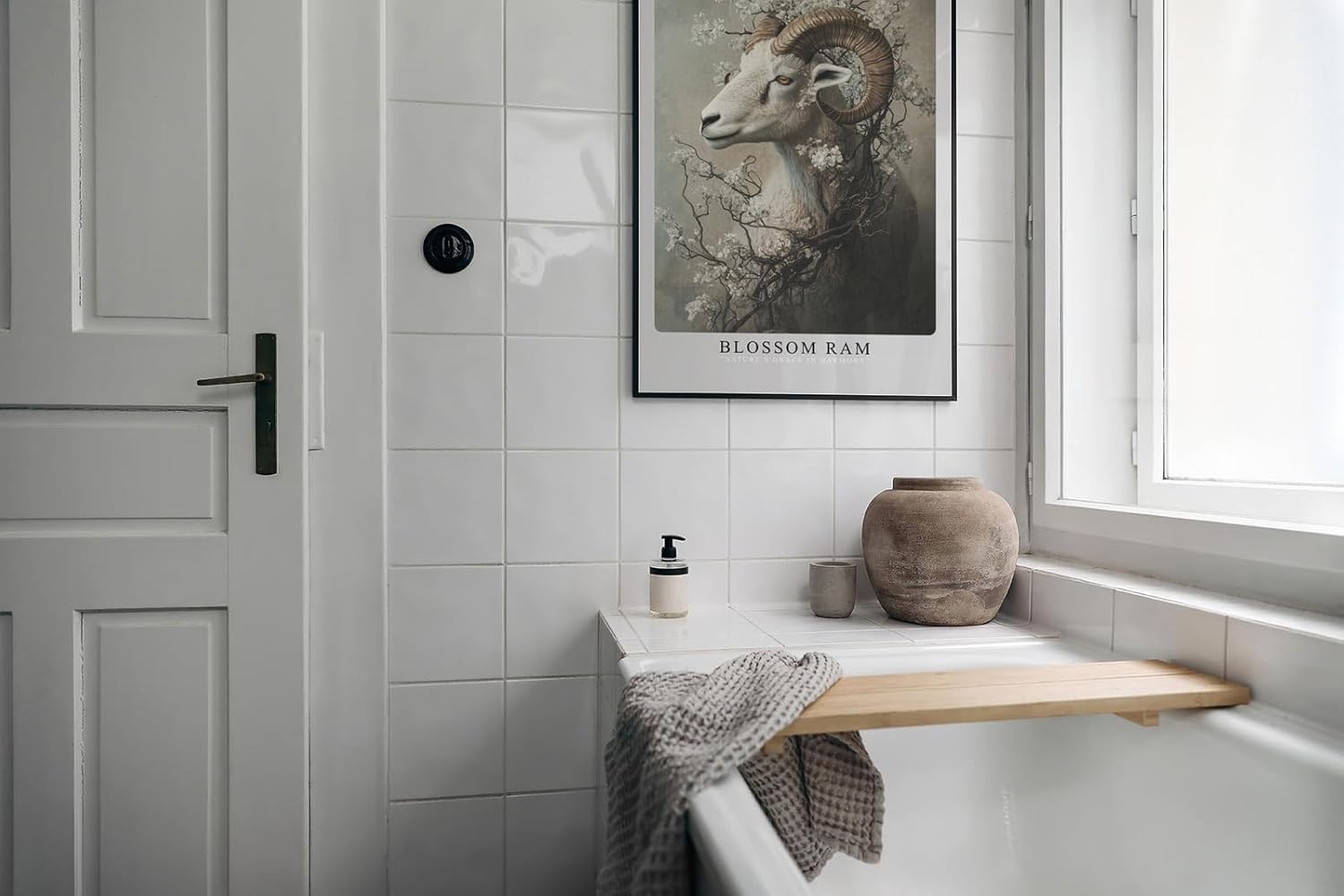 Paul Sinus Leinwandbild 80x120cm Blühender Widder elegant surreal mystisch Naturverbundenheit kunstvolle Wandkunst harmonisch faszinierend detailreich