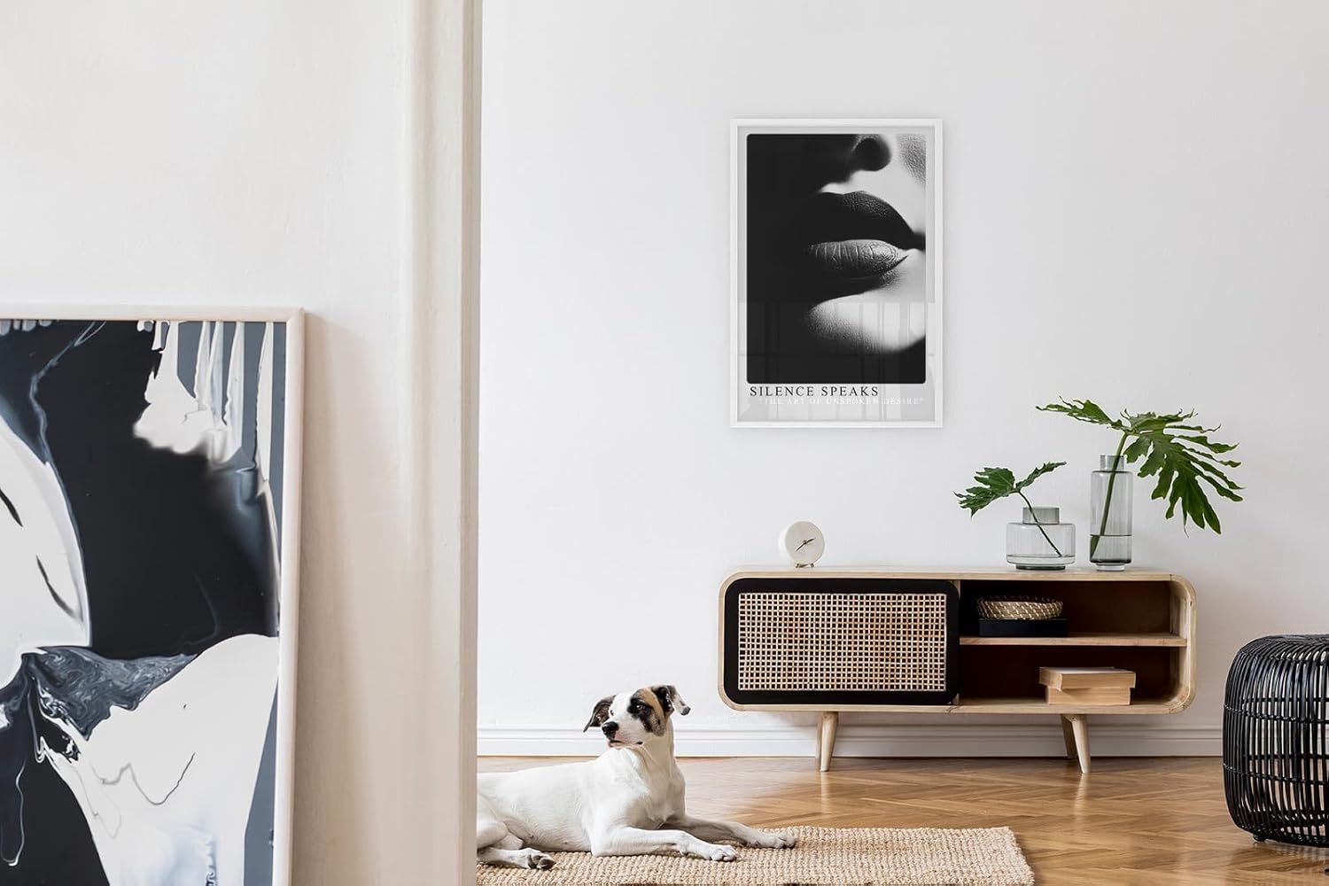 Paul Sinus Leinwandbild 40x60cm Die Sprache der Stille – Sinnliches Schwarz-Weiß-Porträt mit kontrastreicher Lichtführung und geheimnisvoller Eleganz