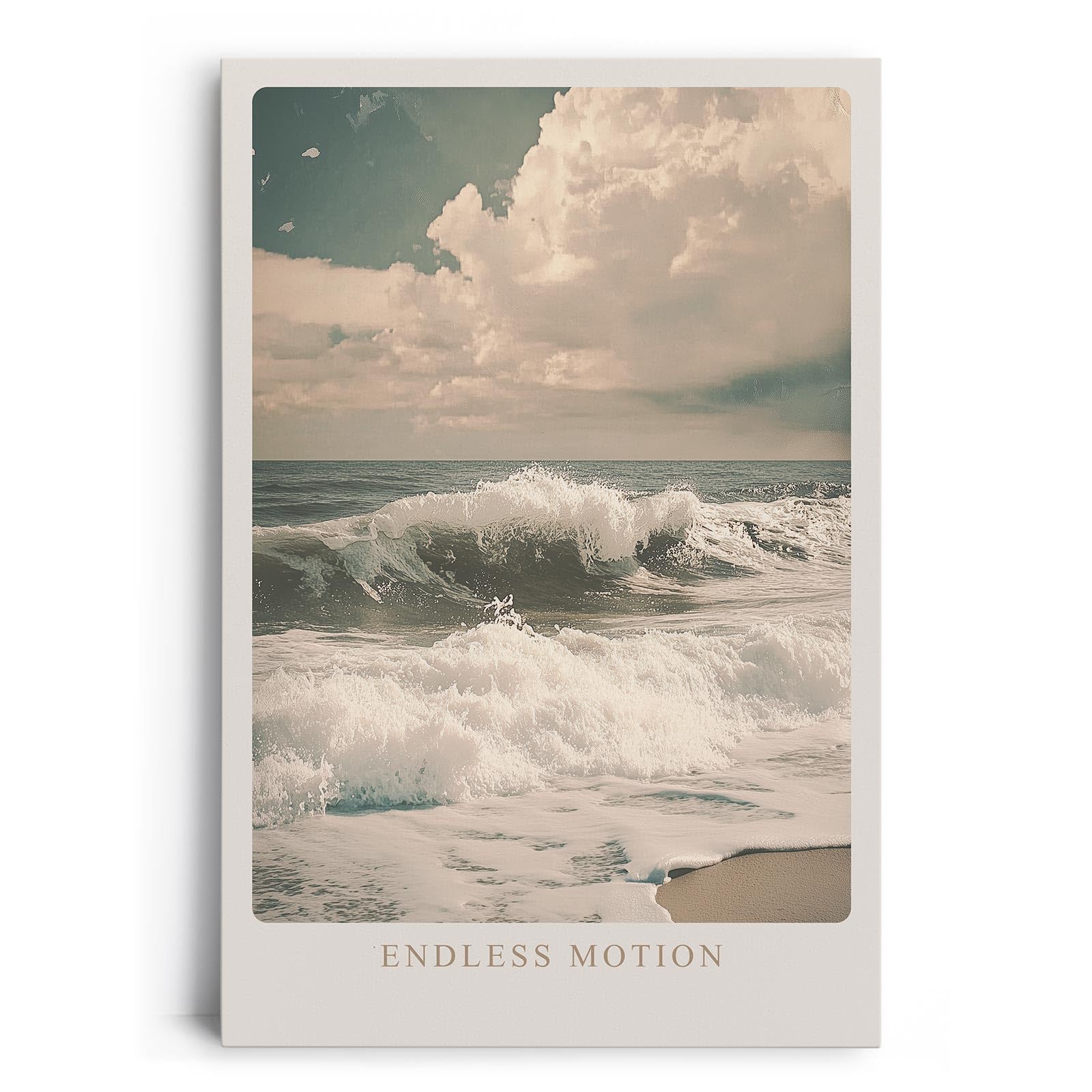 Paul Sinus Leinwandbild 80x120cm Endlose Bewegung – Sanfte Meereswellen am Strand mit verträumtem Himmel in nostalgischer Farbgebung