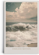 Paul Sinus Leinwandbild 80x120cm Endlose Bewegung – Sanfte Meereswellen am Strand mit verträumtem Himmel in nostalgischer Farbgebung