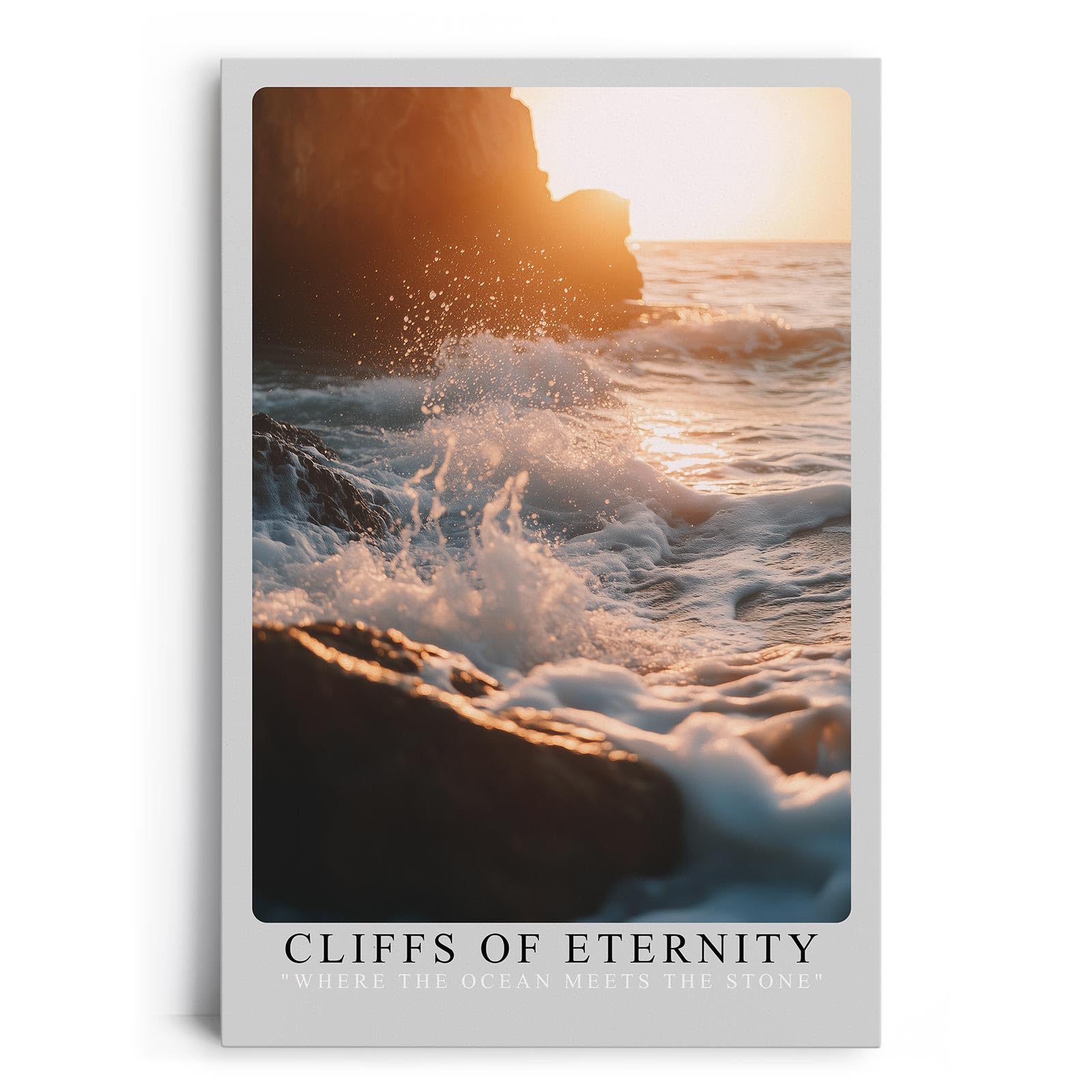 Paul Sinus Leinwandbild 60x90cm Ewige Klippen – Dramatische Meeresbrandung mit goldenen Lichtreflexen und kraftvoller Bewegung