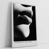 Paul Sinus Leinwandbild 40x60cm Flüstern in der Dunkelheit – Sinnliches Schwarz-Weiß-Porträt mit faszinierendem Licht-Schatten-Spiel
