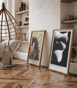 Paul Sinus Leinwandbild 40x60cm Flüstern in der Dunkelheit – Sinnliches Schwarz-Weiß-Porträt mit faszinierendem Licht-Schatten-Spiel