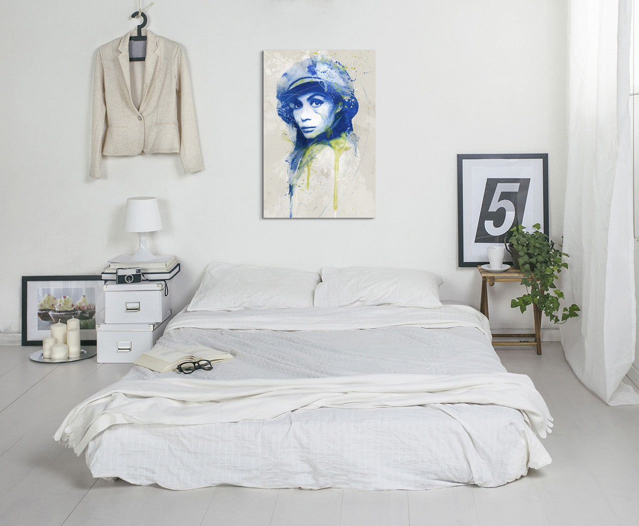 full_Emmanuelle_Beart_I_Aqua_90x60cm_ROOM_1280x1280.jpg