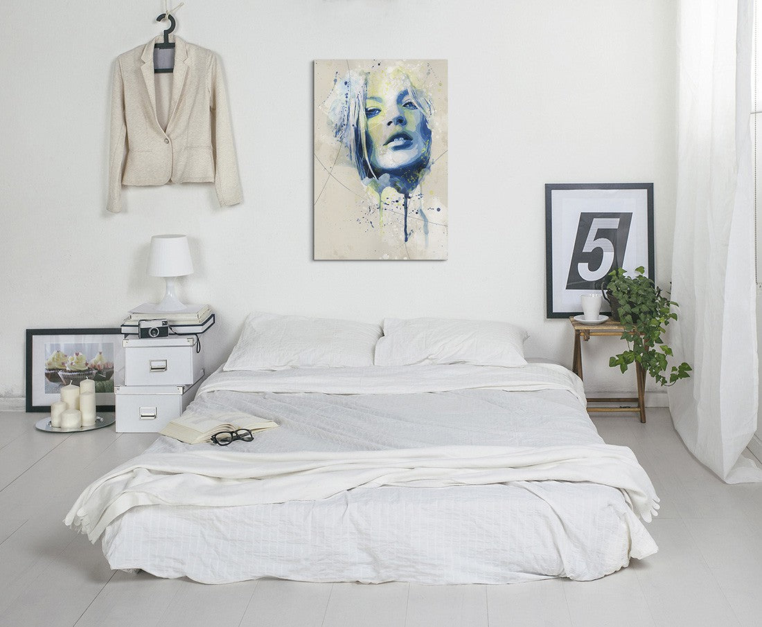 full_Kate_Moss_I_Aqua_90x60cm_ROOM_1280x1280.jpg