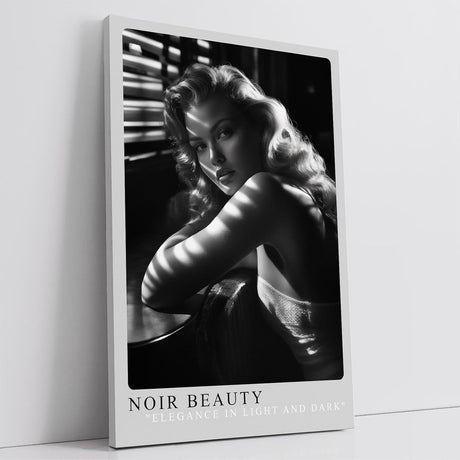 Paul Sinus Leinwandbild 60x90cm faszinierende Noir-Fotografie einer eleganten Frau im Spiel von Licht und Schatten, stilvolle Schwarz-Weiß-Kunst