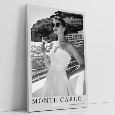 Paul Sinus Leinwandbild 40x60cm Leinwandbild Monte Carlo – Stilvolle Schwarz-Weiß-Fotografie einer eleganten Frau auf einer Yacht, luxuriöse Ästhetik
