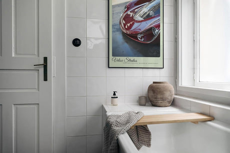 Paul Sinus Leinwandbild 40x60cm Velox Stratos Leinwandbild rotes Auto in glänzendem Finish futuristisches Design und aerodynamische Eleganz