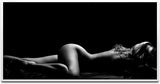 Nackte Frau im Bett ca. 130x70cm Wandbild inklusive Schattenfugenrahmen weiss - Panorama Leinwand Bild XXL Format Wandbilder Wohnzimmer Wohnung Deko Kunstdrucke