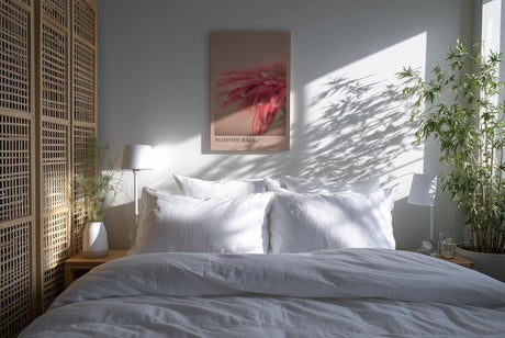 Paul Sinus Kunstdruck 40x60cm Blossom Haze – Zartrosa Blütentraum mit weichem Fokus