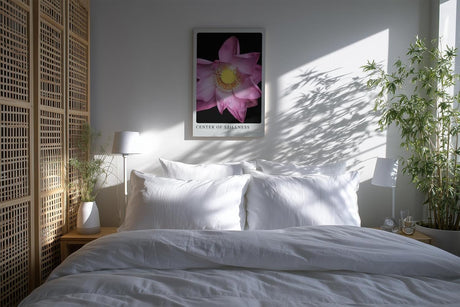 Paul Sinus Kunstdruck 40x60cm Center of Stillness Lotusblüte in zartem Rosa mit gelber Mitte